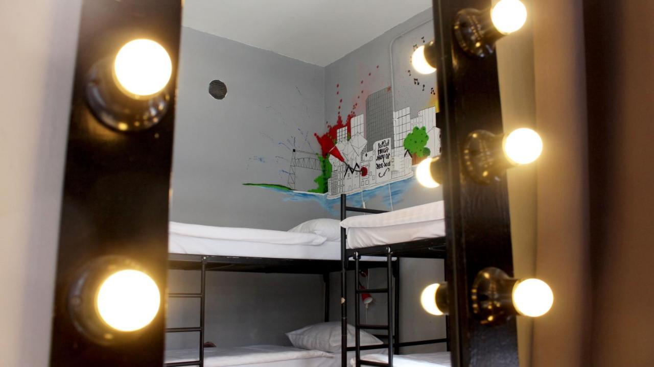 Hostel Room รอตเตอร์ดัม ภายนอก รูปภาพ